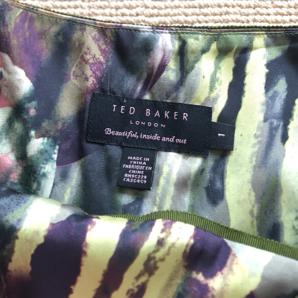 Ted Baker Watercolor Floral Print Skirt (sz. 1) - Picture 2 of 8